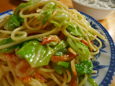 今が旬！！桜えびと春キャベツのパスタ！仙台味噌のソースで(^^)