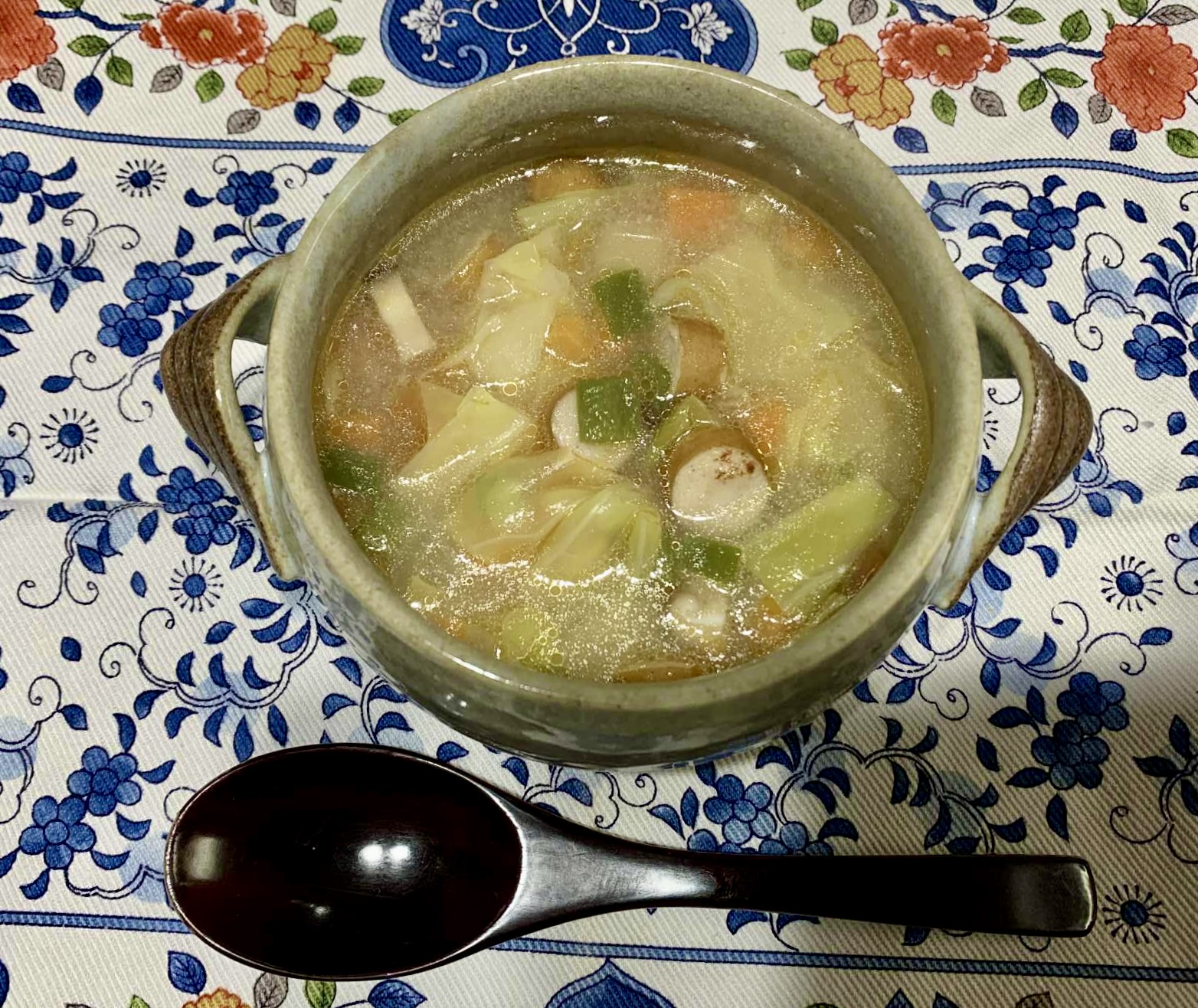 昨夜の食卓から：若女将特製「麦味噌のポトフ風お味噌汁」